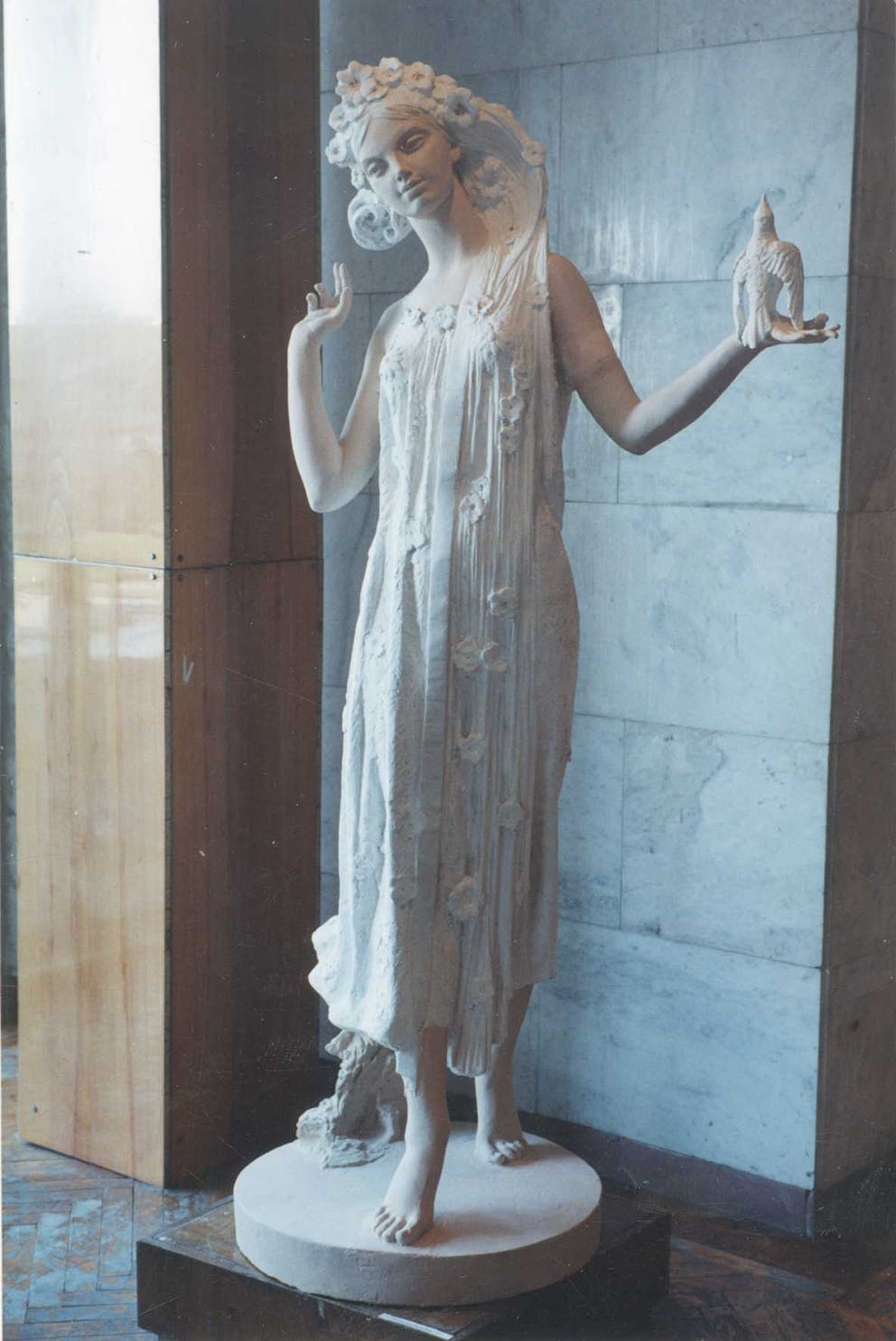 «Вісінні мелодії». 2000. Гіпс тонований